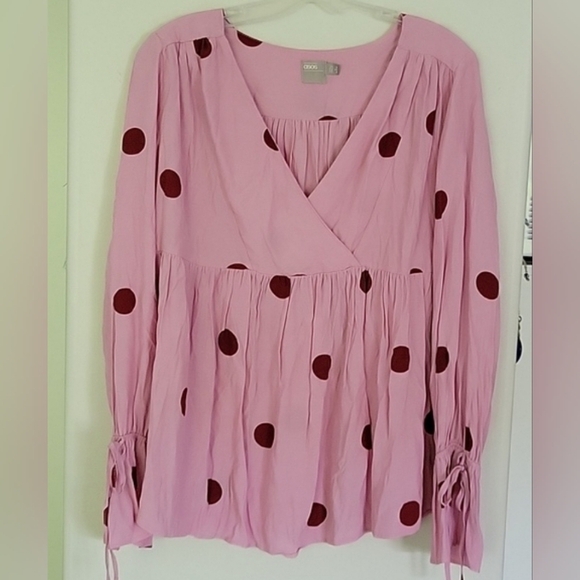 NWOT ASOS DESIGN Oversized Wrap Blouse with Dip Hem in Spot size US 4 - Picture 2 of 6
